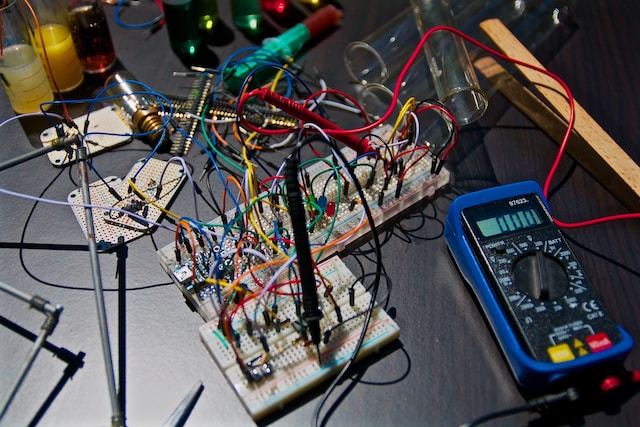 How to learn or become Electronics Technician without a Degree.
