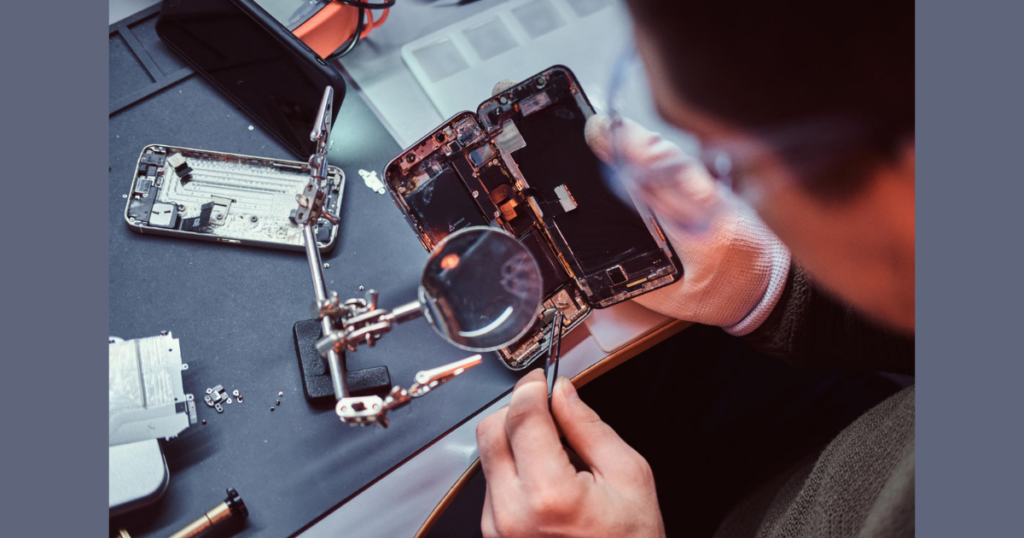 What is a Cell Phone Repair Service?